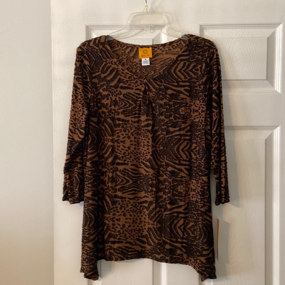 Ruby Rd. Tops - Ruby Rd Women’s Shirt size M brand new with tag length 26” bust 36”